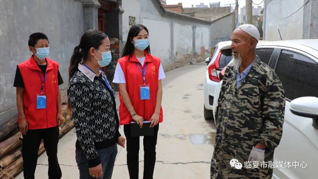 市有很多,八坊街道蝴蝶楼社区党群服务中心书记唐玉芬也是其中一位