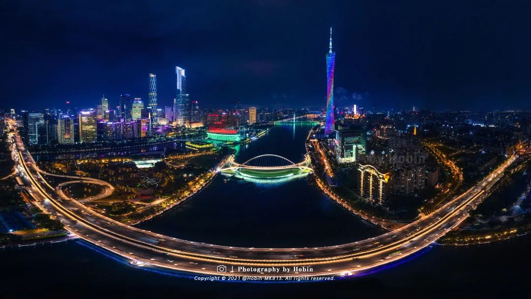 夜景,如今珠江两岸的夜景观公共空间也已成为广州市民进行夜间活动的