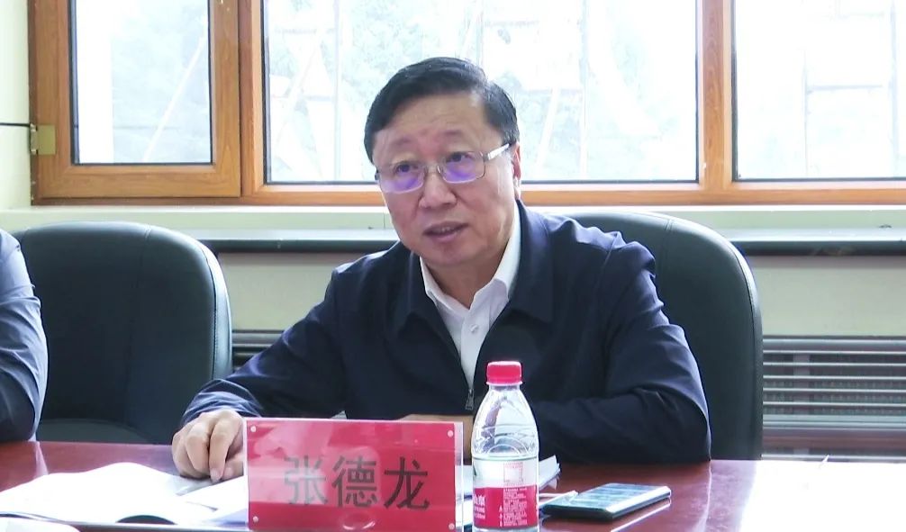 市经合局局长张德龙一行深入梅里斯区座谈调研