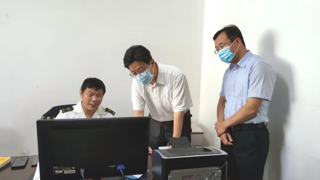 省交通运输厅厅长孟庆斌到青岛船舶技术服务中心调研