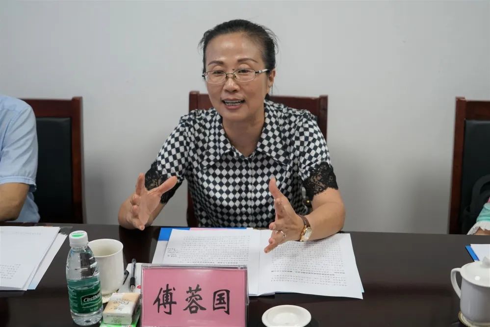 市人大代表,忠县人大常委会主任陈强调研忠县法院法庭