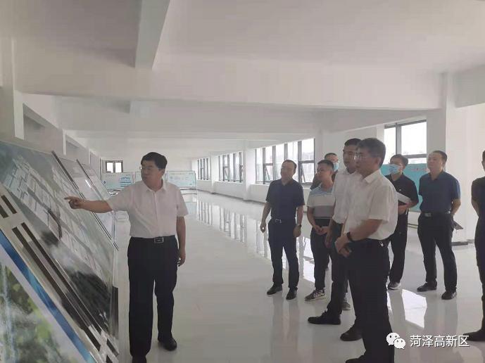 市委常委,政法委书记王卫东到菏泽高新区调研企业生产
