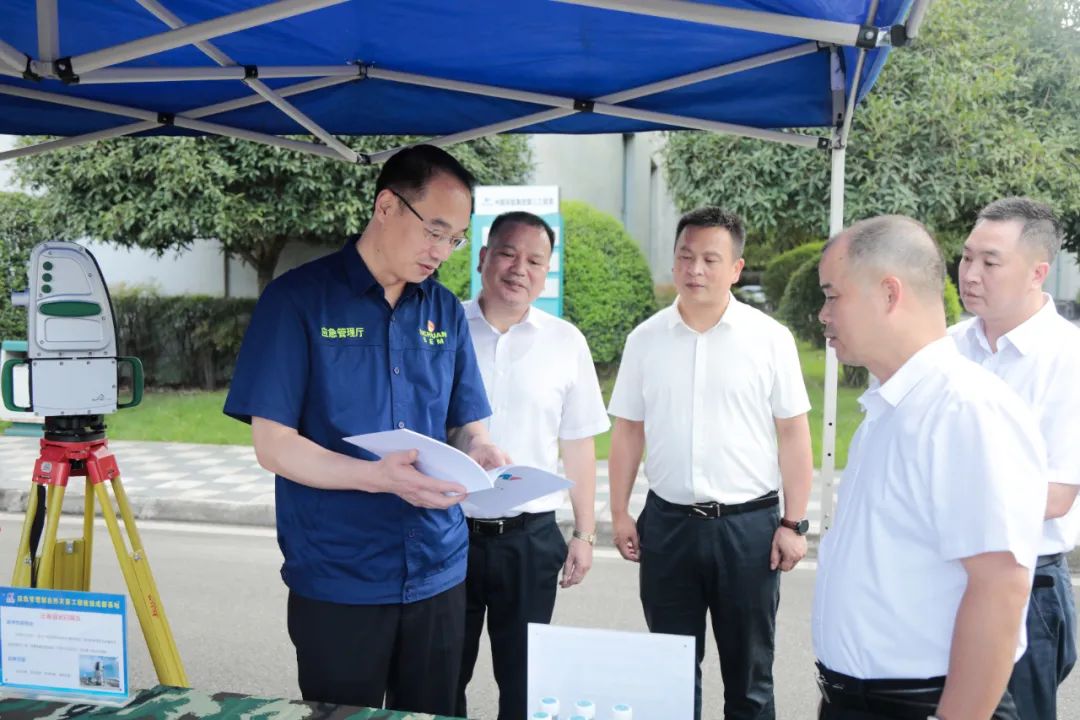 四川省应急管理厅夏凤俭厅长一行莅临中国安能第三工程局检查调研