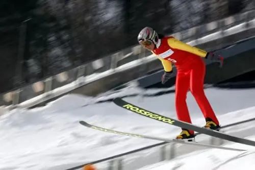 冬奥会项目跳台滑雪单板滑雪