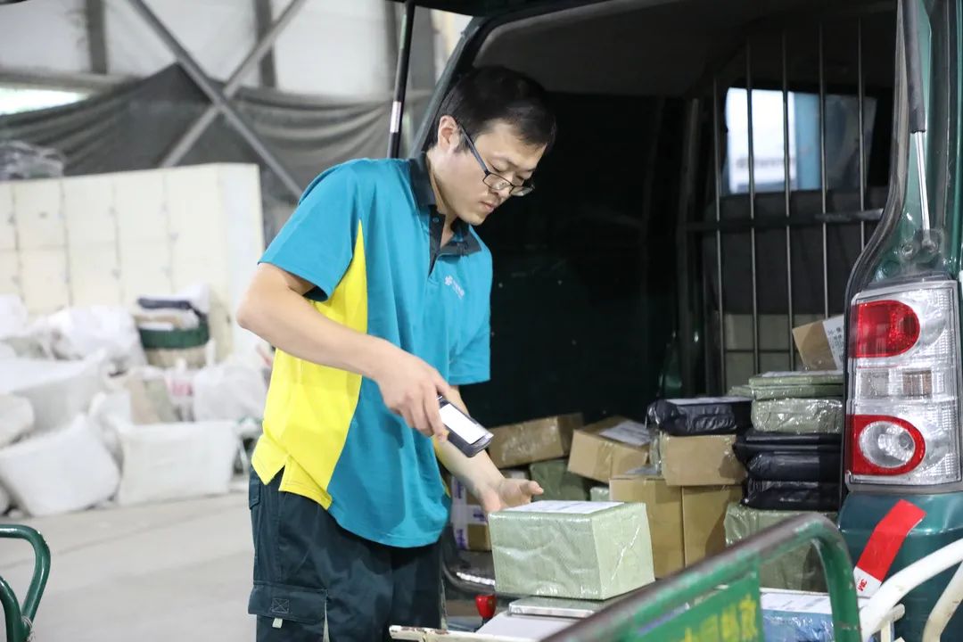 这位邮递员练成了"全国技术能手"!