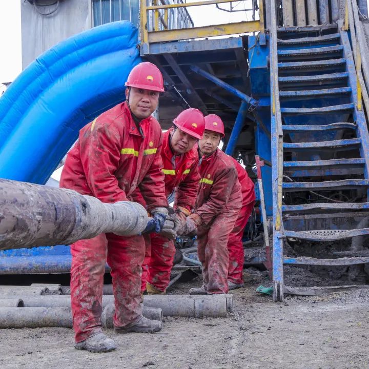 中石油在渤海湾再获高产石油井这个油田已成为国内焦点