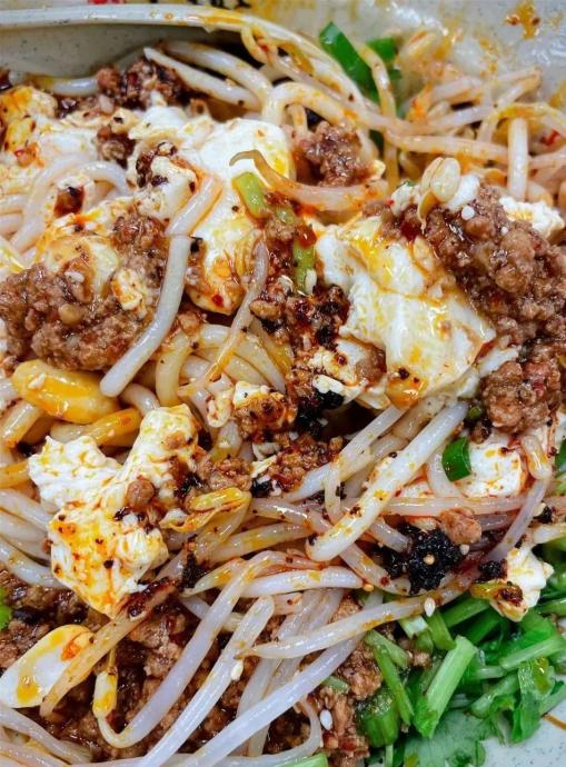 边工作边旅行教你100元吃遍昆明美食