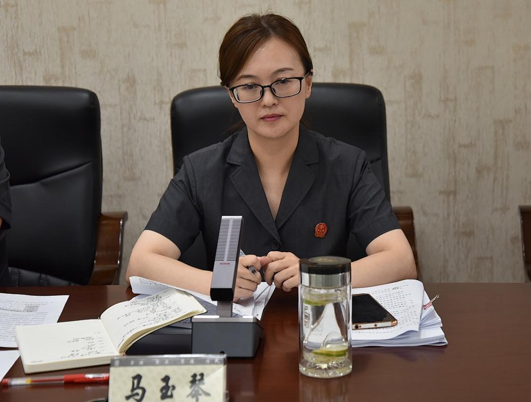 石柱法院召开1-7月审判质效分析会