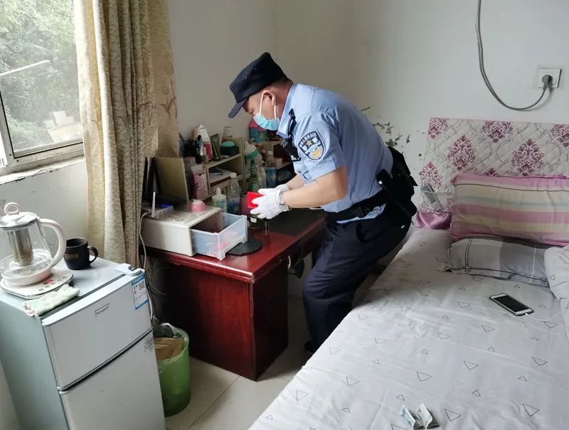 两在两同建新功▏丹心照执行飒飒秋风爽执行再亮剑