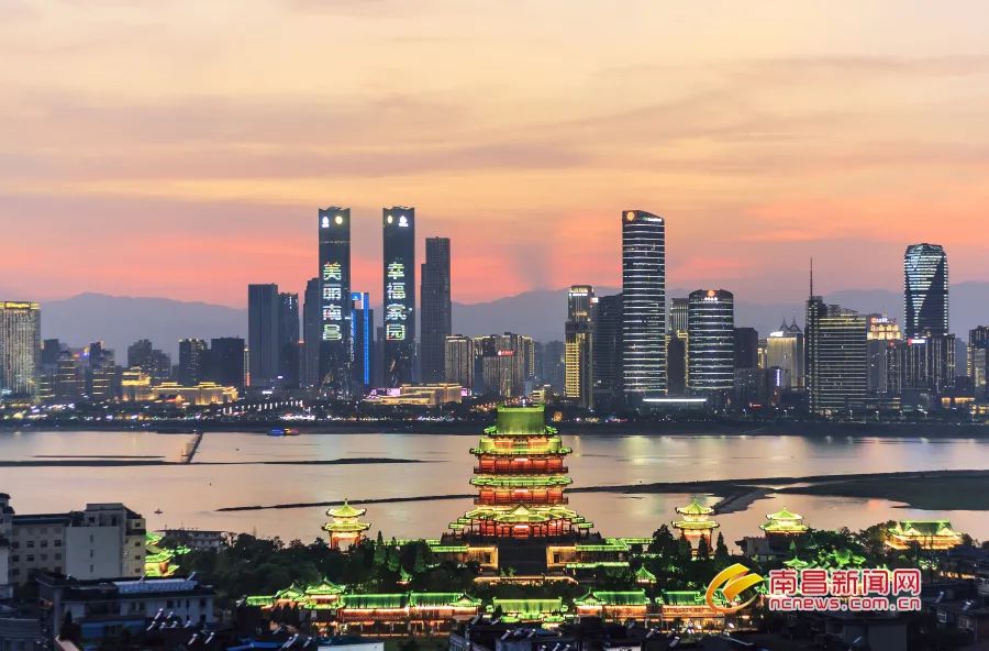 江西是个好地方天下英雄城为南昌变迁保留图像样本的人