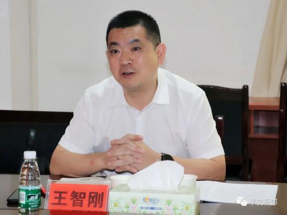 新邵县委常委政法委书记王智刚调研法院工作