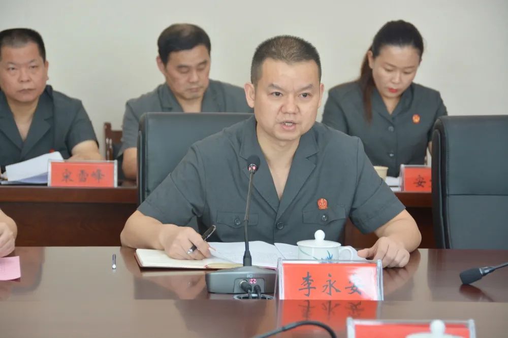 区委副书记政法委书记梁天琛一行赴渌口法院调研