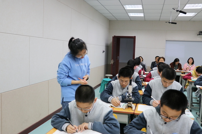济南高新区第一中学系统性思维构建教师成长平台