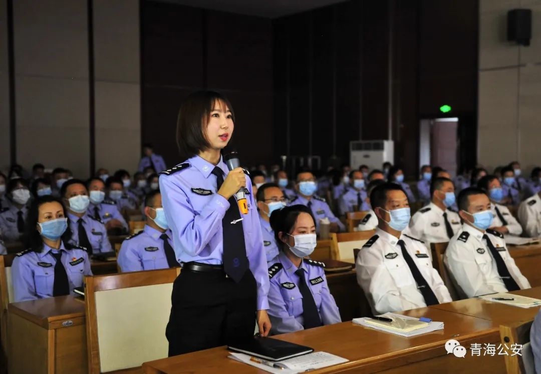 青海省公安厅举办"老警察"讲优良传统访谈会