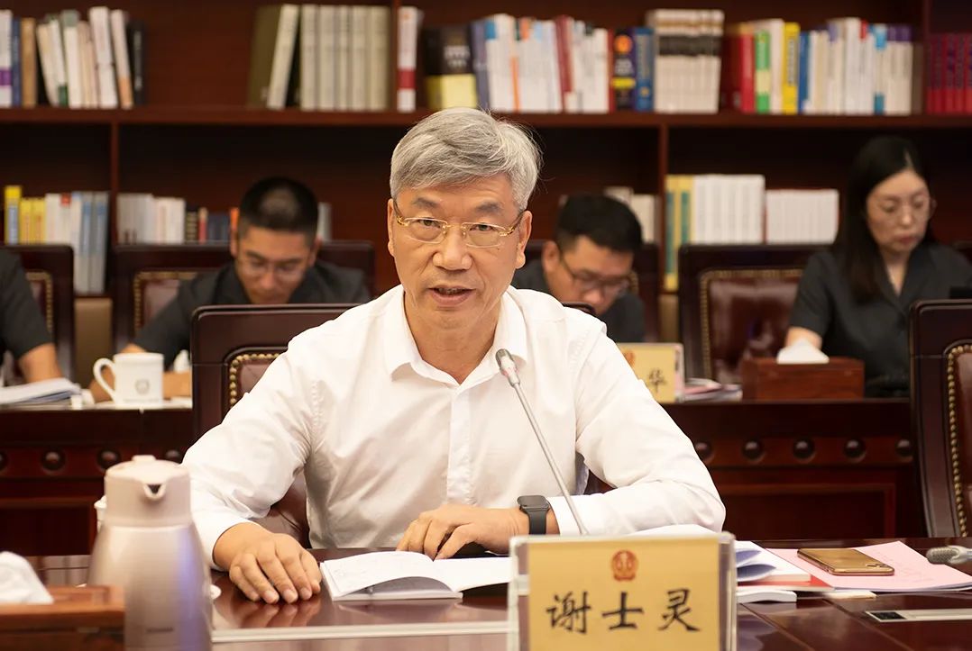 谢士灵:省政协委员,省政协社会法制(民族宗教)委员会副主任,江苏运通