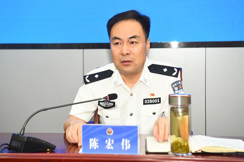 副市长,公安局长陈宏伟出席全市公安机关新警入警宣誓仪式