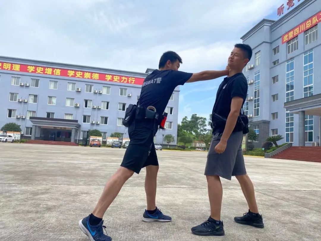练为战训为用眉州监狱淬炼尖兵进行时