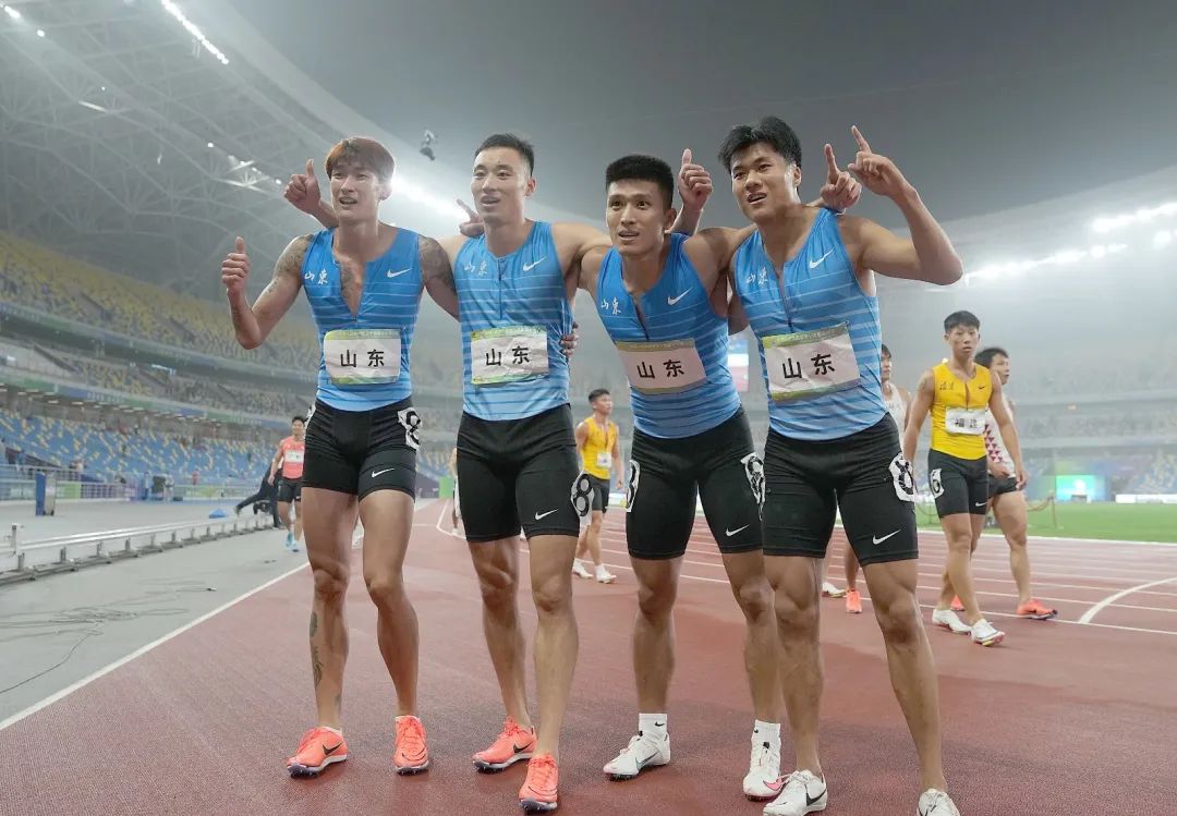 济宁小伙解玉强!山东队夺田径男子4x200米接力冠军