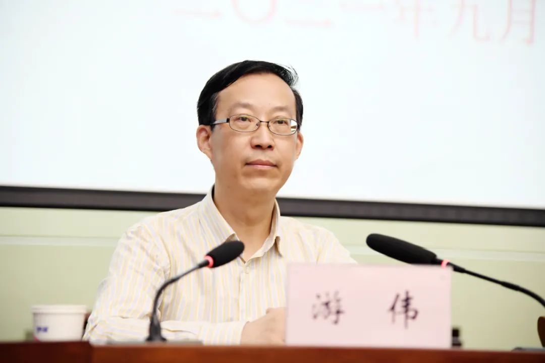 华东政法大学司法研究中心主任游伟教授应邀到林州法院作专题讲座