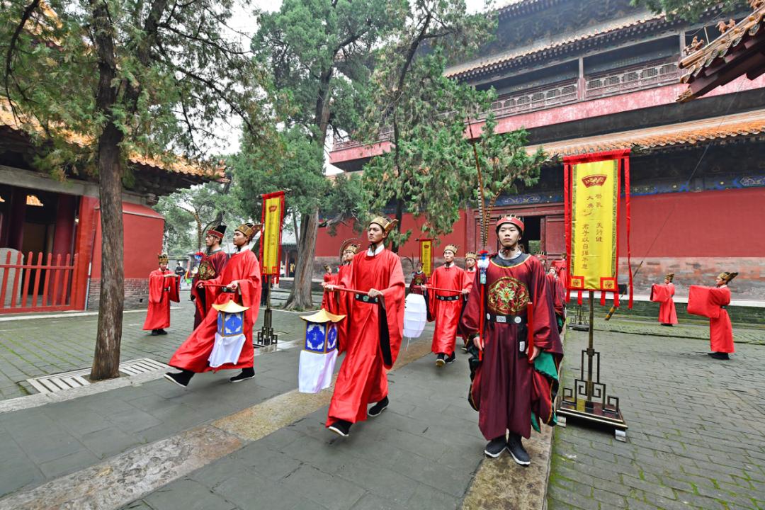 辛丑年祭孔大典在曲阜孔庙举行