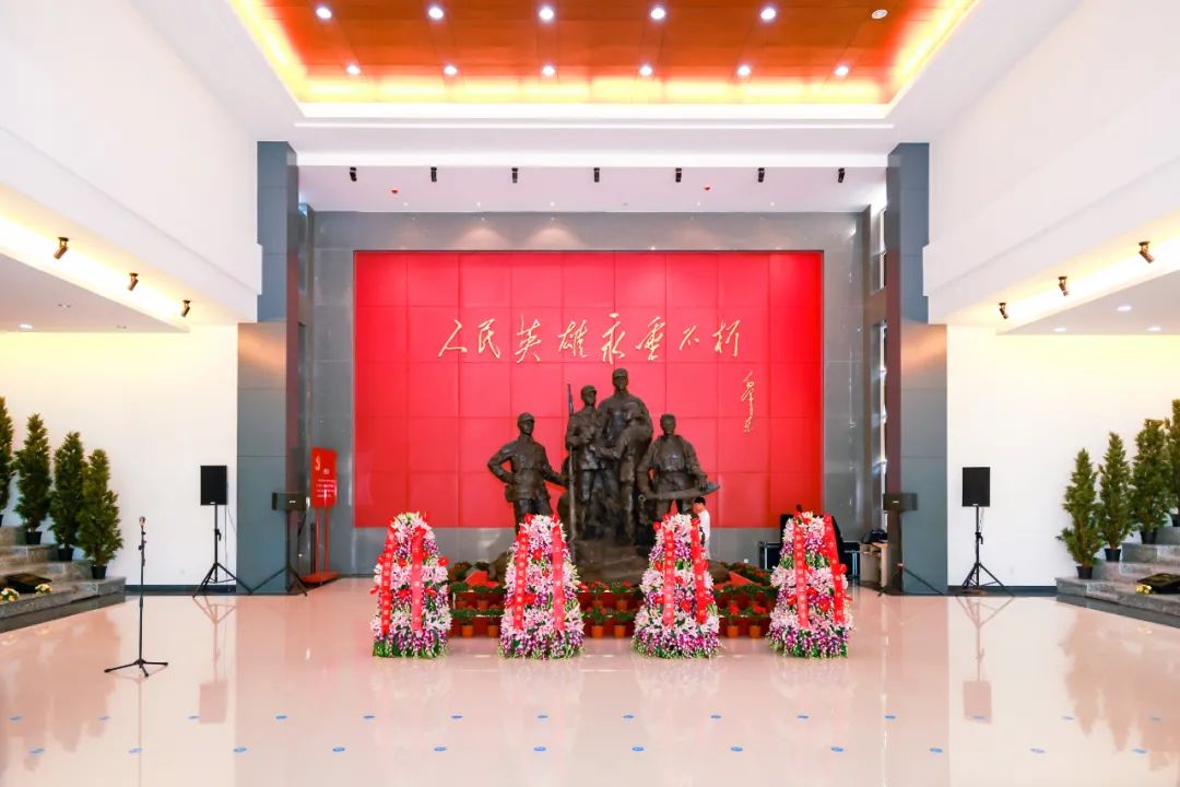 相城区烈士纪念馆烈士纪念堂内庄严肃穆,