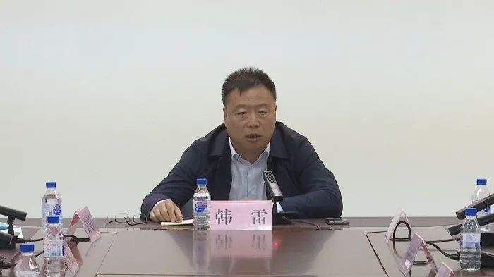 韩雷同志在全市护秋保收暨国庆交通安保工作再部署会议上强调:守寸土