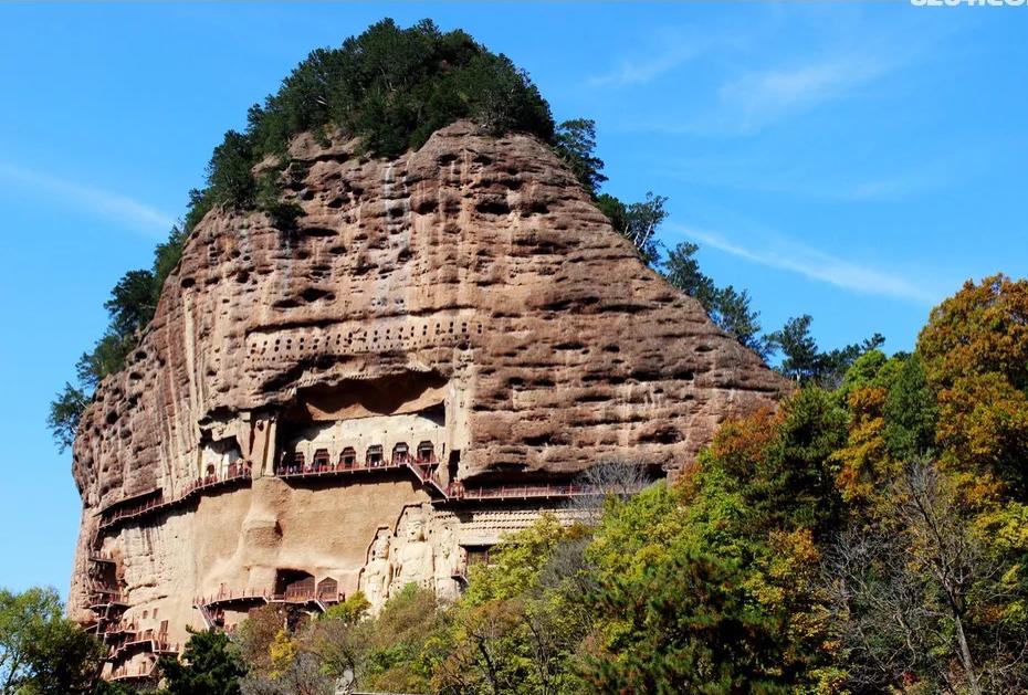 云山水雾间,醉在麦积山一抹迷人的微笑里