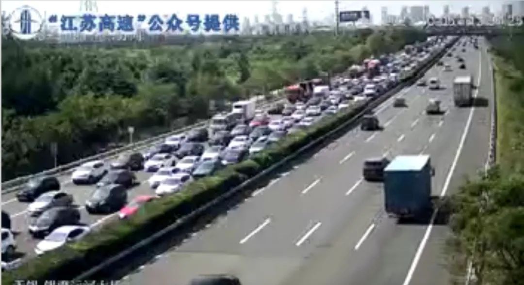 全省高速公路迎来返程高峰