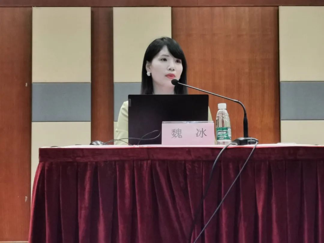 共论育人话题共享育人经验做学生成长成才道路上的领路人