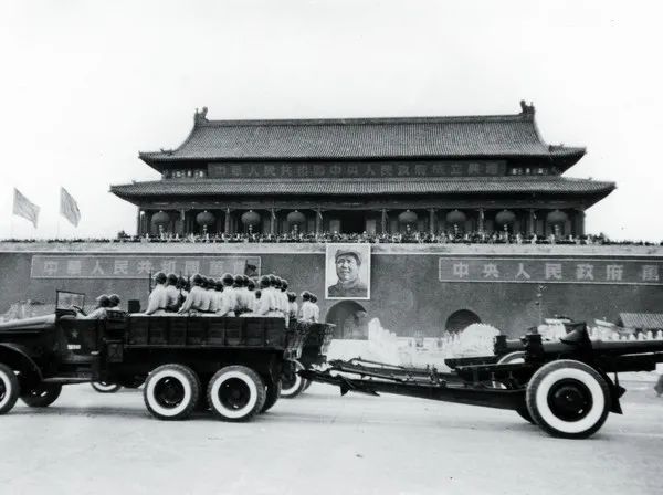 【党史1000问】开国大典为什么选择在天安门广场举行?