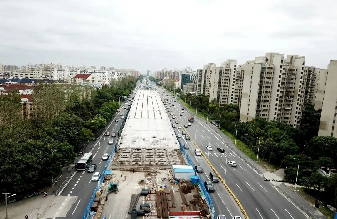 杨高南路(龙阳路立交—高科西路)改建工程北起龙阳路立交,南至高科