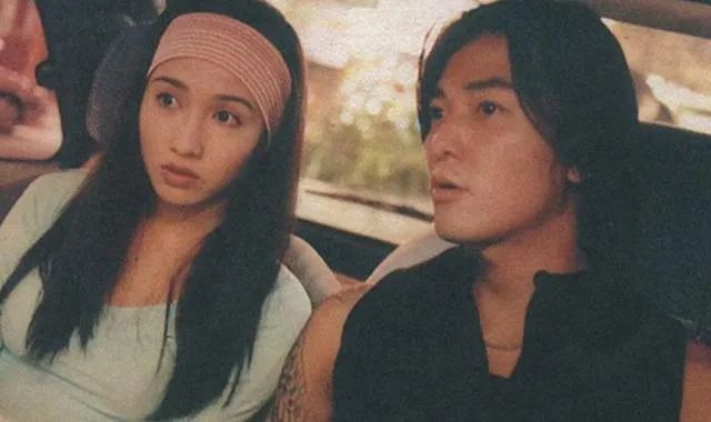 直到1995年, 她演了《古惑仔》里陈浩南的女友"小结巴",从此成为许多