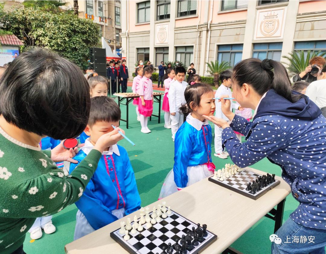 大师来助阵上海棋院实验小学举行一年级新生开棋礼