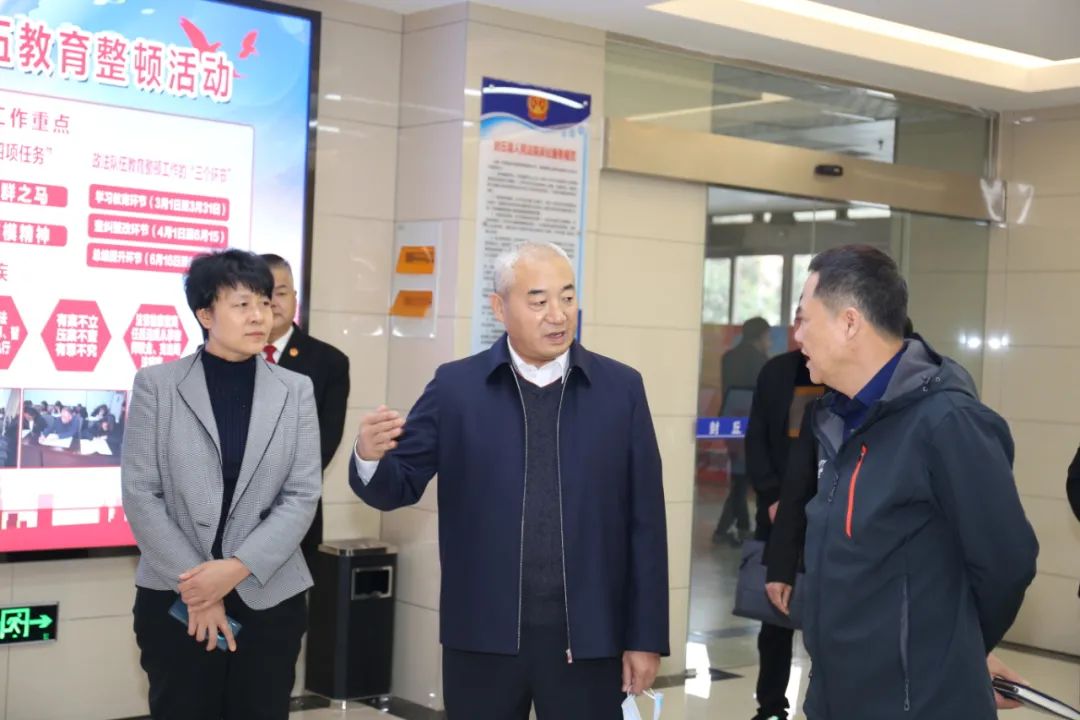 市委常委政法委书记郭力铭到封丘县法院调研指导工作