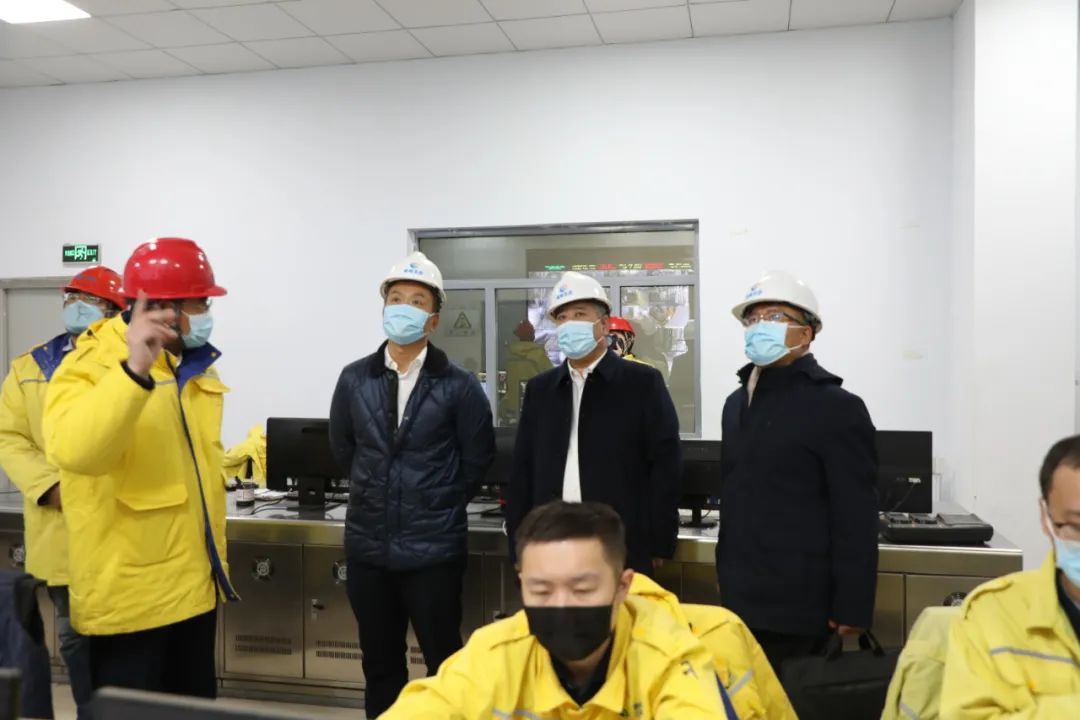 市委副书记孙远富到康保县调研并讲党课