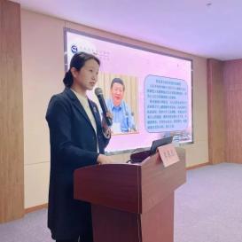 所主任曹冬梅和安徽省妇幼保健院(西院)医务处主任李春兰为大家授课