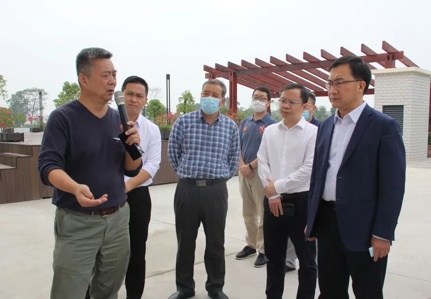 10月31日上午,住房城乡建设部城市建设司副司长韩煜率队来到道滘镇