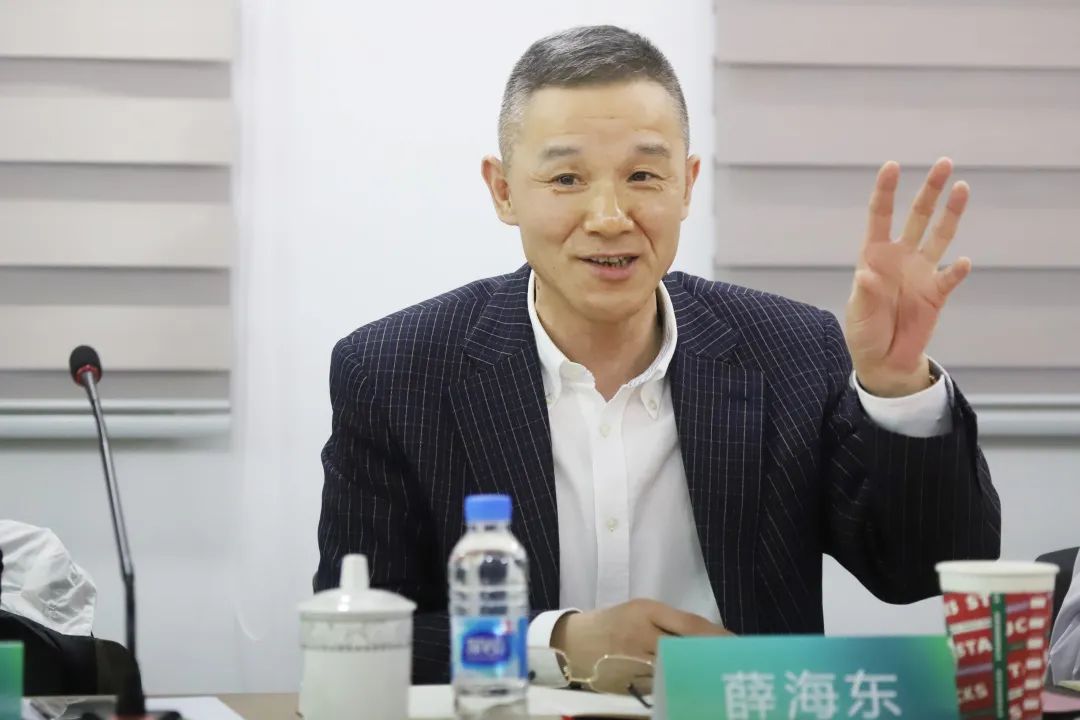 针对各个年龄层次的不同需求来完善相应课程;区计生协会长薛海东表示