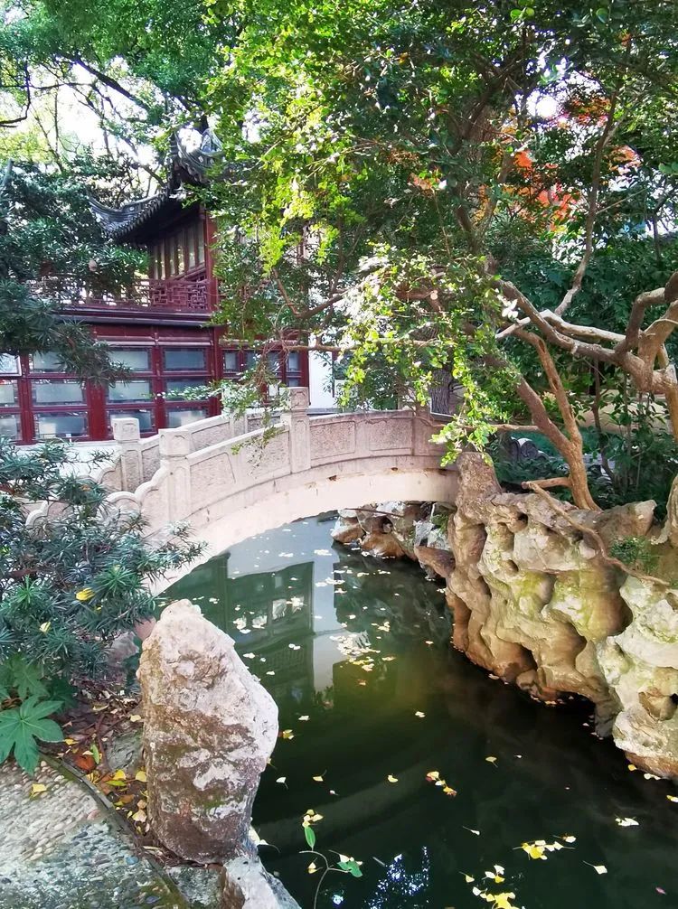 上海静安区有两个"周家花园"