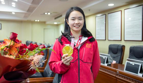 努力拼搏 再创佳绩 市委书记朱洪武会见我市东京残奥会冠军蒋芬芬