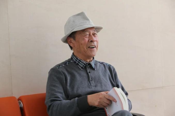 我叫李寿喜,1937年出生,大连人,1962年从东北工学院(现东北大学)毕业