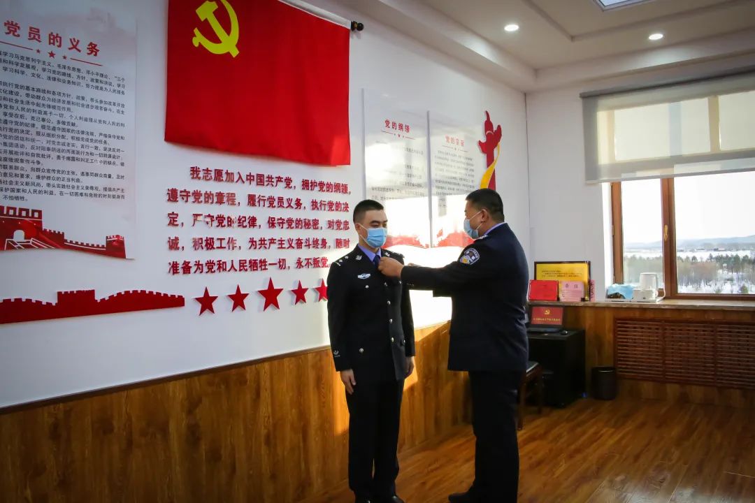扎根边疆法院 心向党旗飘扬大兴安岭地区中级人民法院举行新党员入党