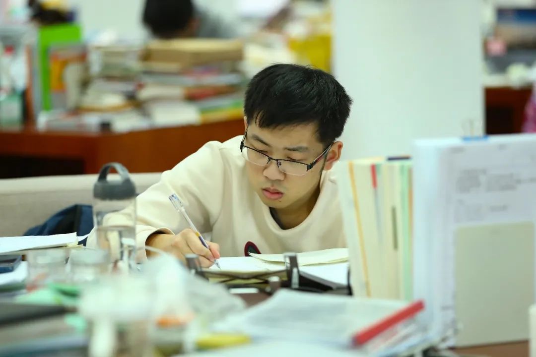 考研人加油