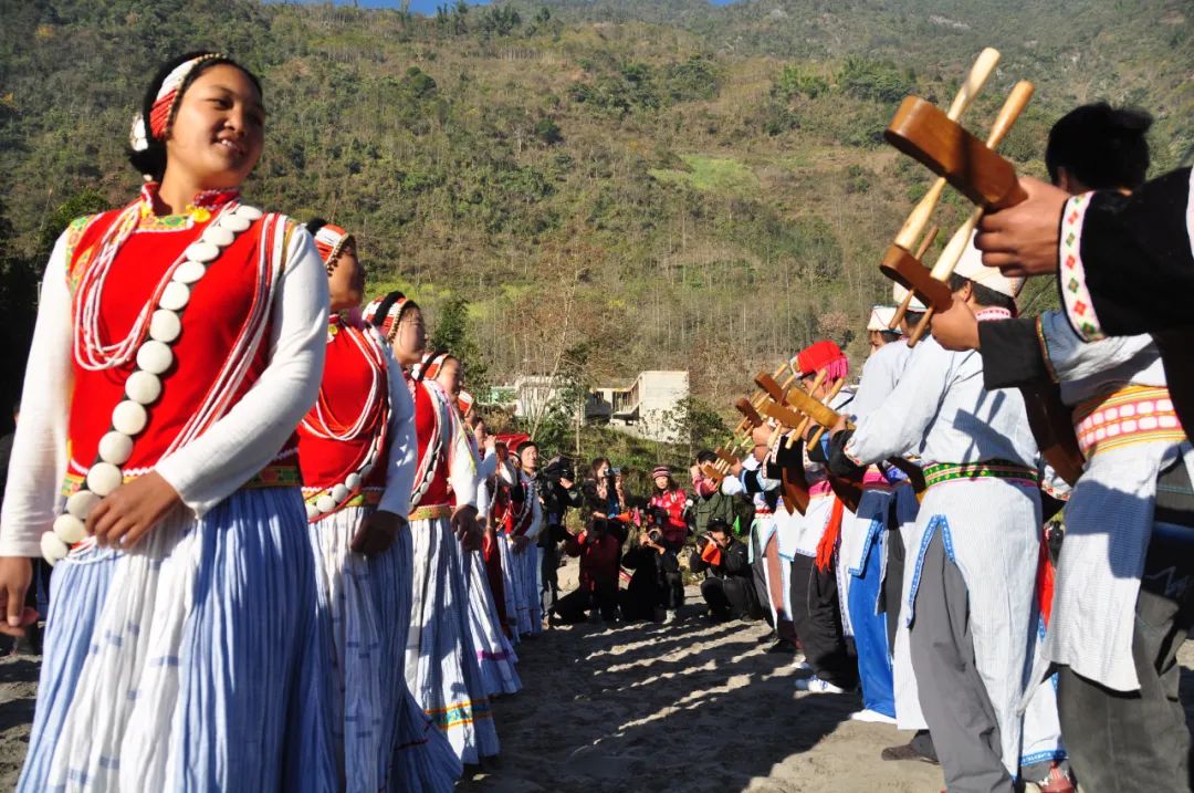 盛大的传统节日资料图 怒江州委宣传部供图 普建雄 摄"阔时"为傈僳语