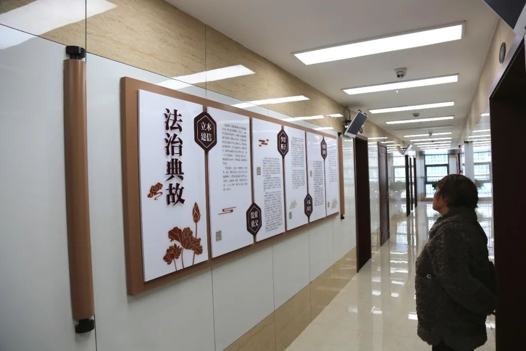 酉阳法院"法治文化长廊"正式亮相