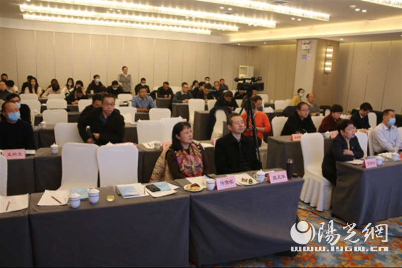 大会采取线上与线下结合的形式,近100人参加了现场会议,线上参与人数
