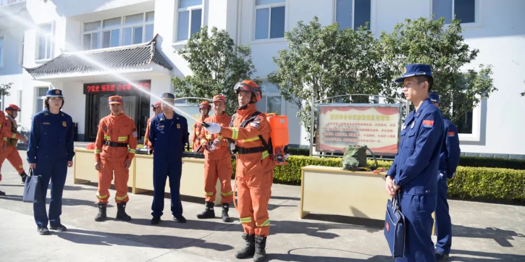云南省森林消防总队开展装备三化达标考评助推队伍转型强能