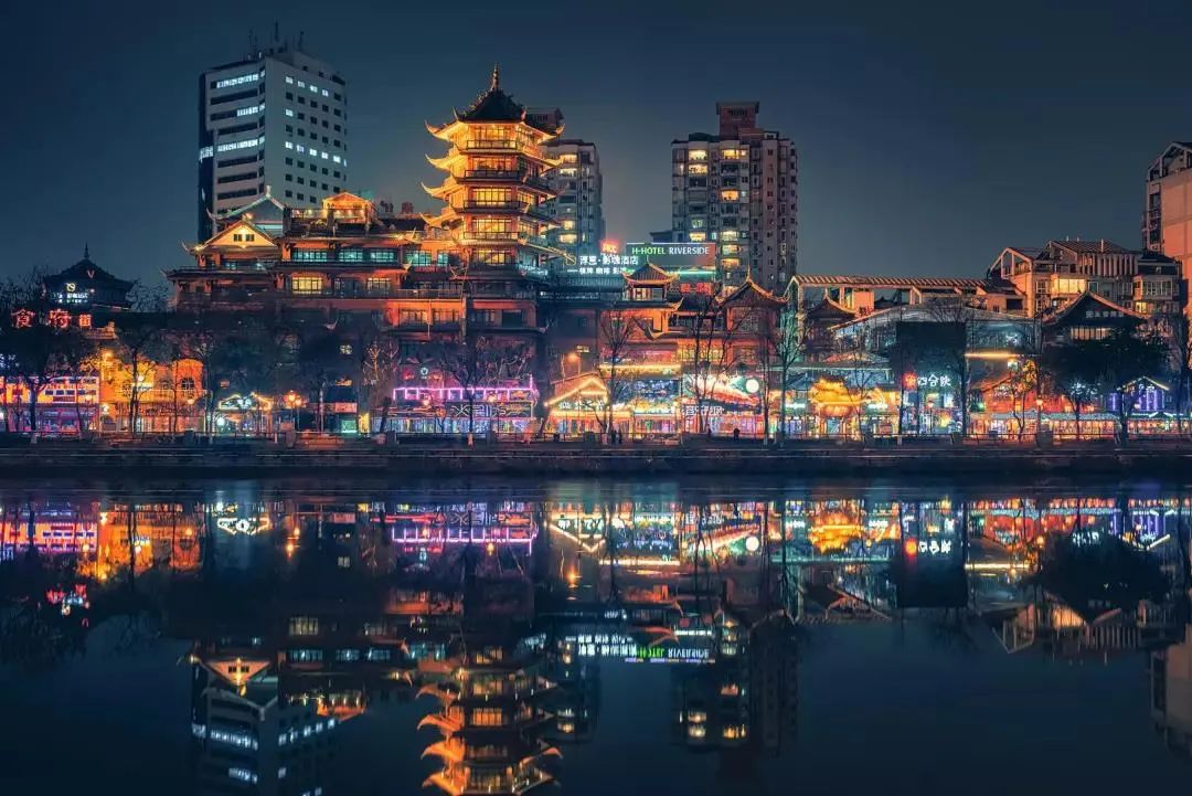 0时代,已成为新消费增长点,看成都如何点亮夜间经济