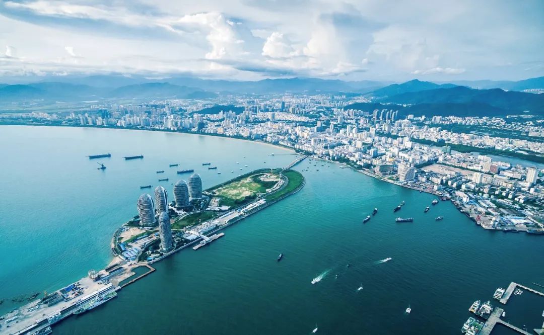 三亚港(三亚港区,南山港区,莺歌海港区,清水湾港区:对外开放口岸