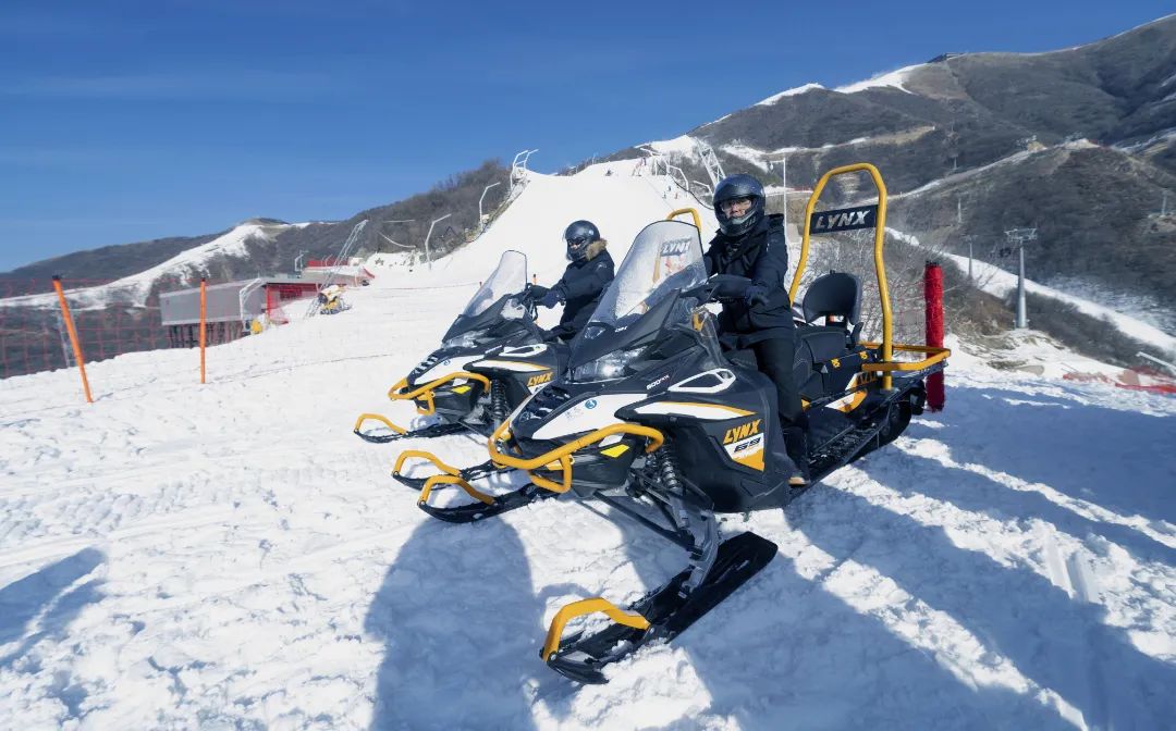 一同探访国网北京电力冬奥保障状况到延庆高山滑雪中心今天小午就带您